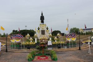 สำนักงาน กสทช. วางพวงมาลาถวายราชสักการะ สมเด็จพระนารายณ์มหาราช